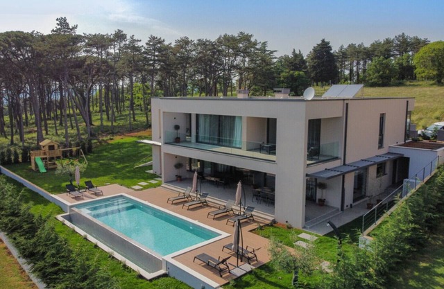 Villa Valpinia for 8 people in Labin - Rabac with 40 m2 heated pool, indoor jacuzzi & sauna