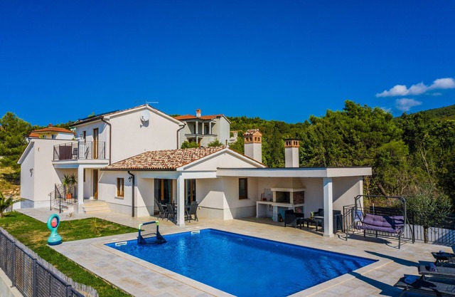 Villa Vanda – Exclusive Escape with a Stunning Pool