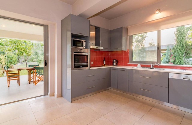 Villa Verano - Spacious 5-bdr & 5-bth Villa