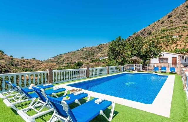 Villa Virginia Arenas by Ruralidays