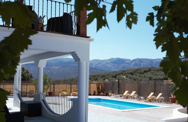 Villa with private pool, Mountain views and easy access to visit Andalucia