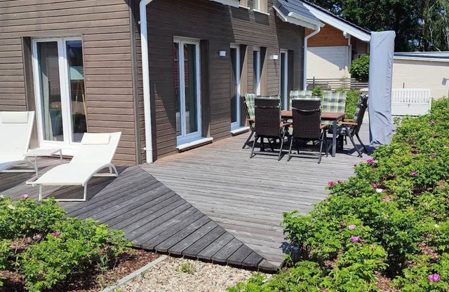 Villa Wildrose with sauna and beach football pitch