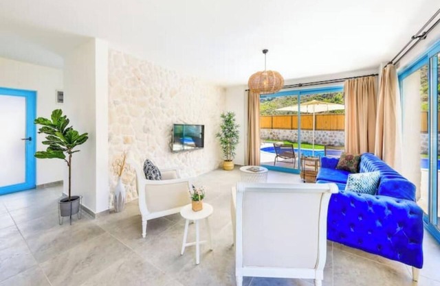 Villa with a pool and a jacuzzi in bohemian style