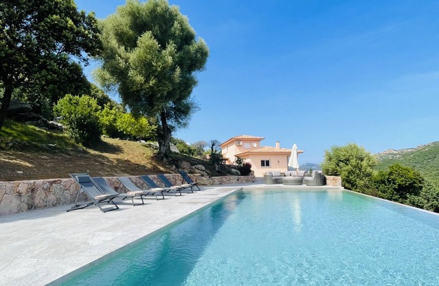 Villa with heated infinity pool(13 x 5 meters), sauna, large park, sea view