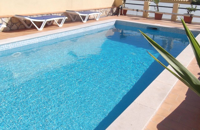 Villa with Private Pool near the Center and the Beach