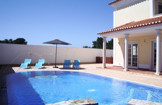 Villa with private pool, free WIFI and countryside views