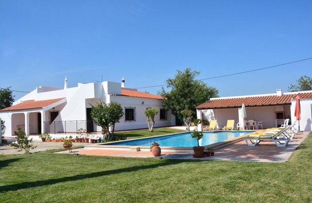 Villa with Private Swimming Pool/WI-Fi/Pet friendly