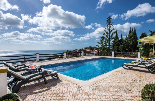Villa with splendid sea view and pool, Luz, Lagos