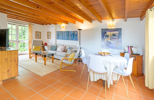 Villa 'Your Beachfront Escape Awaits' with Private Terrace, Private Garden and Wi-Fi