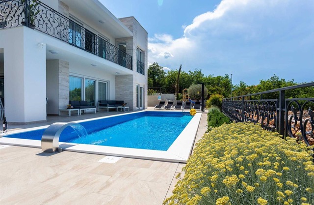 Villa Zara with private Wellness