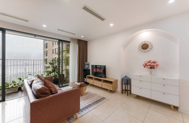 Vinhomes D'Capitale -Block C1- 3 Bedrooms with Bathtub & Unobstructed View