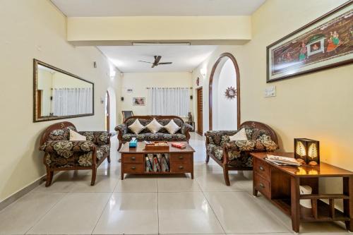 Vintage Haven Leafy Getaway Luxury Villa in Indiranagar by Spacez
