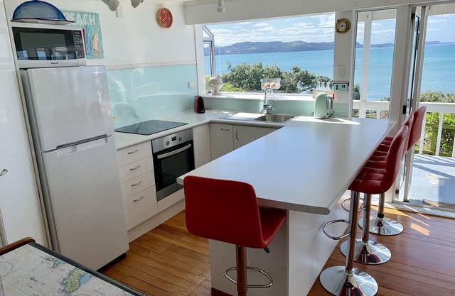 Vintage Retro style Bach with stunning sea views