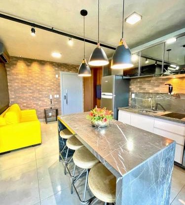 Vista Ampla e Estilo Industrial nesse Lindo Loft