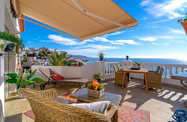 Vistas del Mar by Casasol