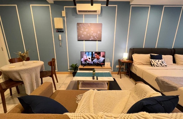 VitaminSEA2 Seaview 6PAX Studio Netflix A-9-16