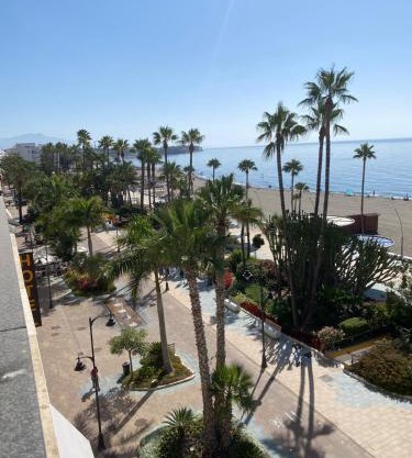 Vivienda Monterreal primera línea playa