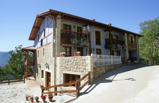 Viviendas Rurales Peña Sagra