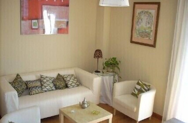 VTV San Francisco - Cordoba Center. Private parking available