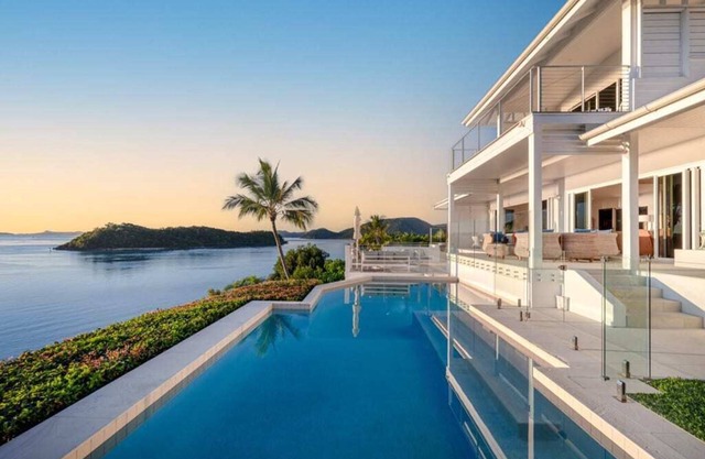 'Vue de Bleu' Luxury Whitsunday Retreat