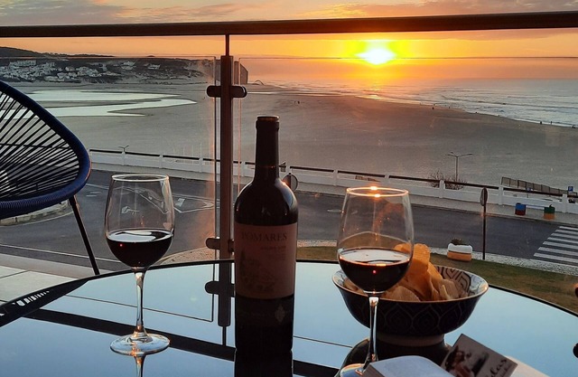 VUE EXCEPTIONNELLE SUR L'OCEAN ET PLAGE AU PIED