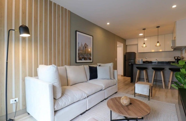 w* | Mesmerizing 2BR with Balcony in the Heart of Miraflores