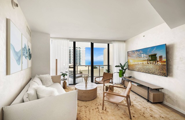 W South Beach: Oceanview Condo with Pool & Direct Beach Access