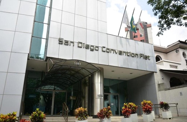 Wafeh Flats em San Diego Lourdes