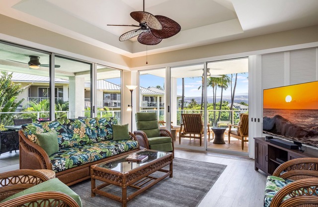 Waikoloa Beach retreat! Top floor, walk to beach+shopping+golf, saltwater pool