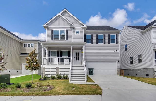Walk to Beach: Group Getaway in Coastal Virginia