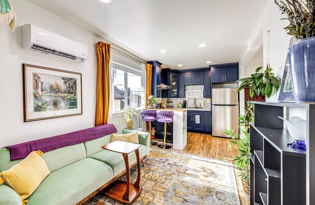 Walk to Beach: Historic Downtown Anacortes Studio