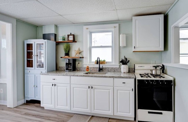 Walk to beach unit 1