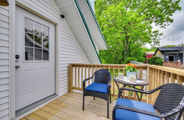 Walk to Dtwn Greensburg: Charming Unit w/Deck!