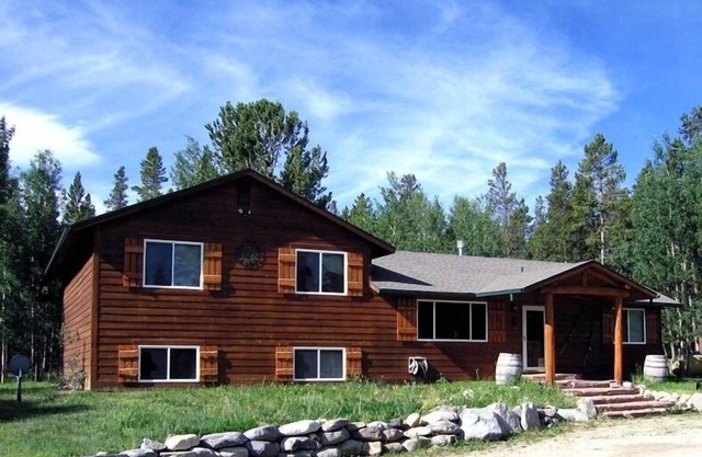 Walk to Town! - Zip Lines, Mtn. Croquet, Sand Volleyball, Hot Tub and Hammocks!