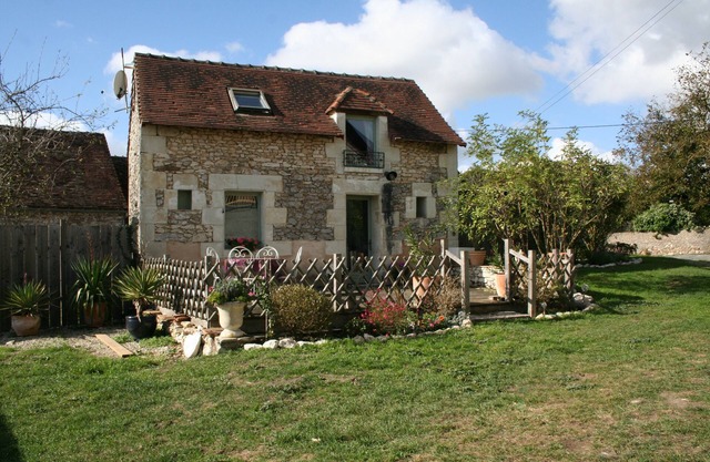 Walnut Lodge, 1 bedroom traditional Gite in rural location