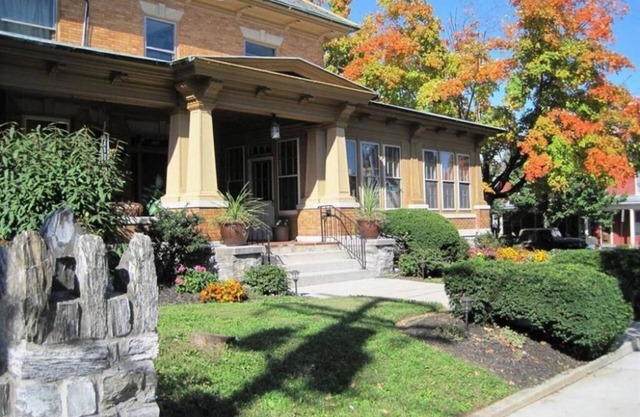 Walton Manor Inn Bed & Breakfast