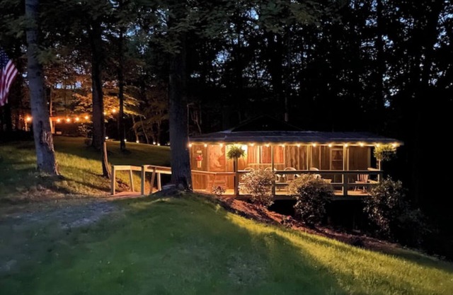 Wanderlust Cabin Just minutes from Hanging Rock
