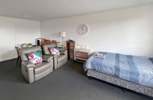 Waratah Waterfall Retreat, Close To Pub,Local Shop, Waterfall & Lake Beautiful l