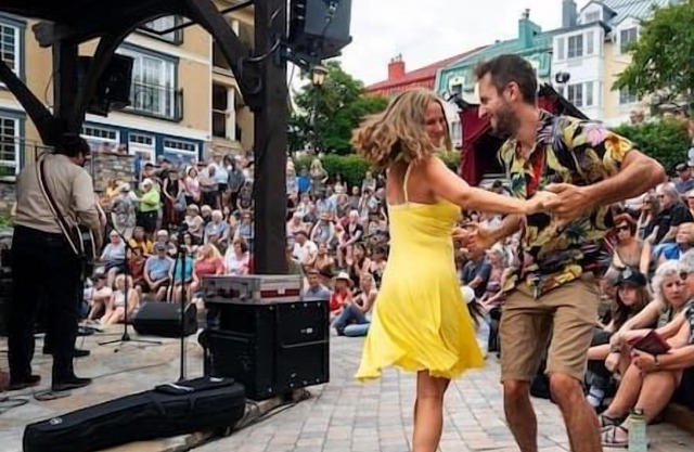 Waterfront Chalet/peaceful/nature/ski/hiking