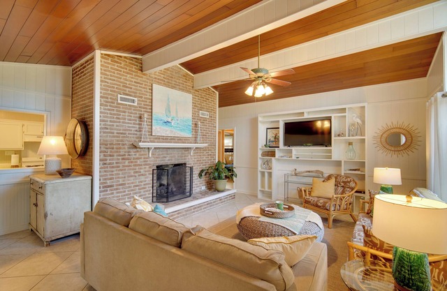 Waterfront Foley Area Home - 15 Mi to Gulf!