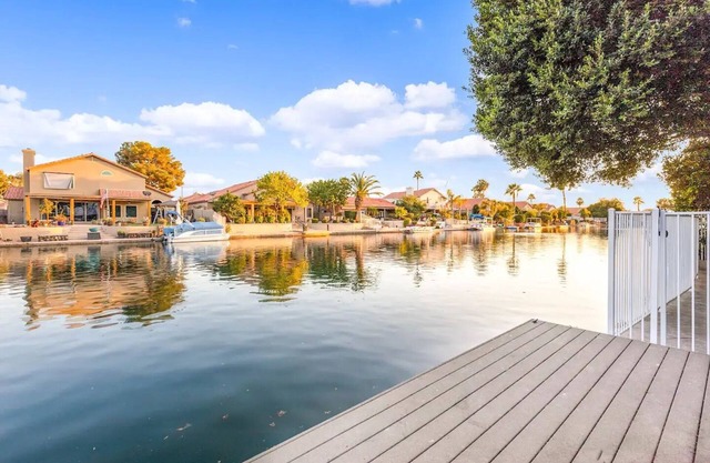 Waterfront getaway in Arizonann