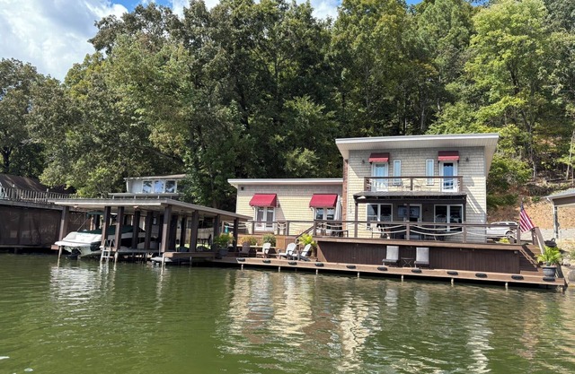 Waterfront Living on Wilson Lake