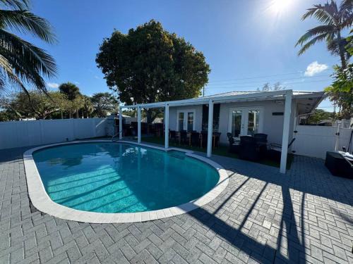 Waterfront, Luxury Home, with pool