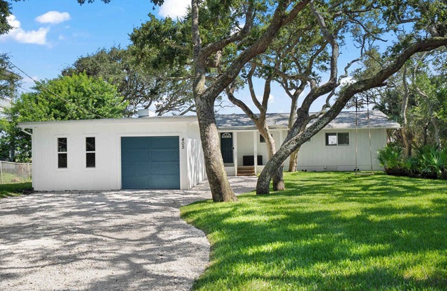 Waterfront Serenity, Steps to Beach, Fire Pit, BBQ