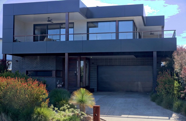 Waters Edge Rest, Lux Couples and Small Family Retreatn2 min walk to beach