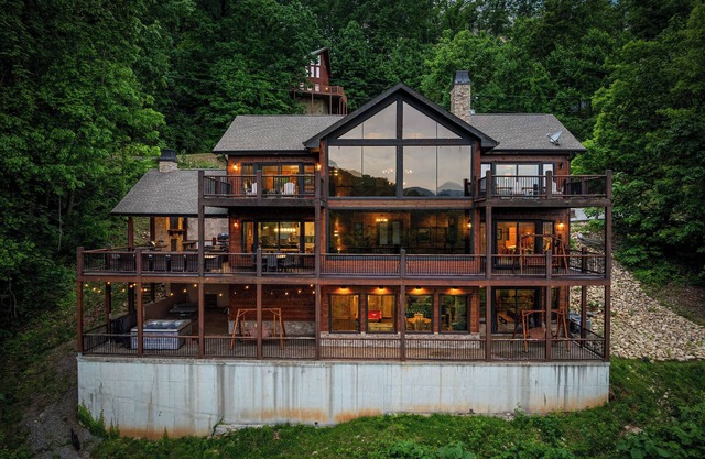 Wears Valley*Mtn Views*Tons of Great Amenities*Gated Resort