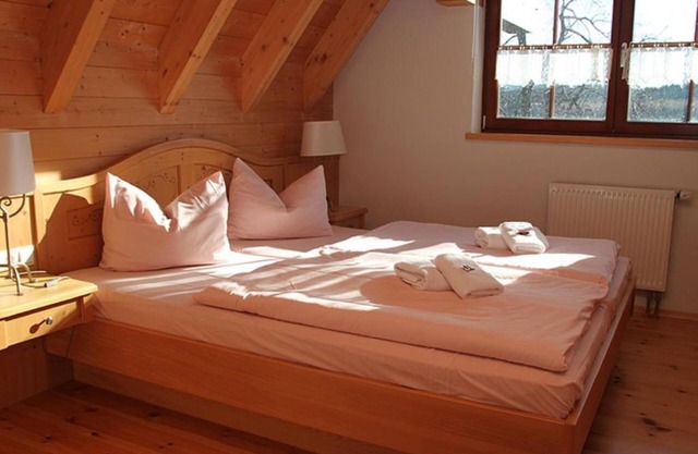 Weißeritzhütte large vacation apartment - Hotel-holiday resort "Zum Silberstollen"