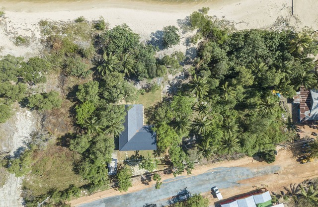 Welcome Home ! Cashew Cashew Villa is a retreat like no other