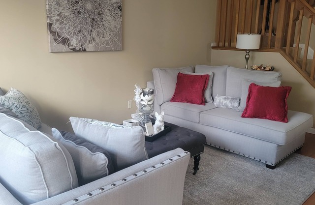 WELCOME! nEasy living with comfy style.n
