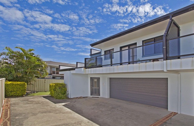 Welcome to BEACH BREAK, EVANS HEAD